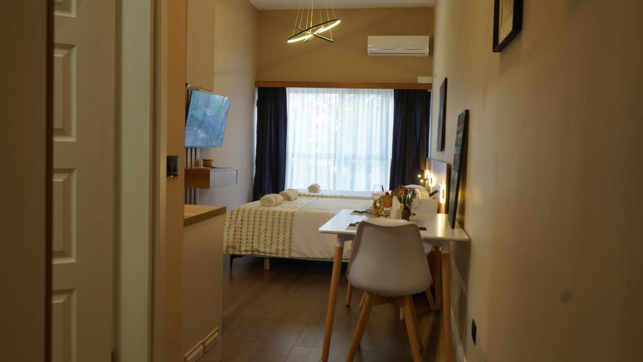 Daily Rent Studio Apartments Тирана Екстериор снимка