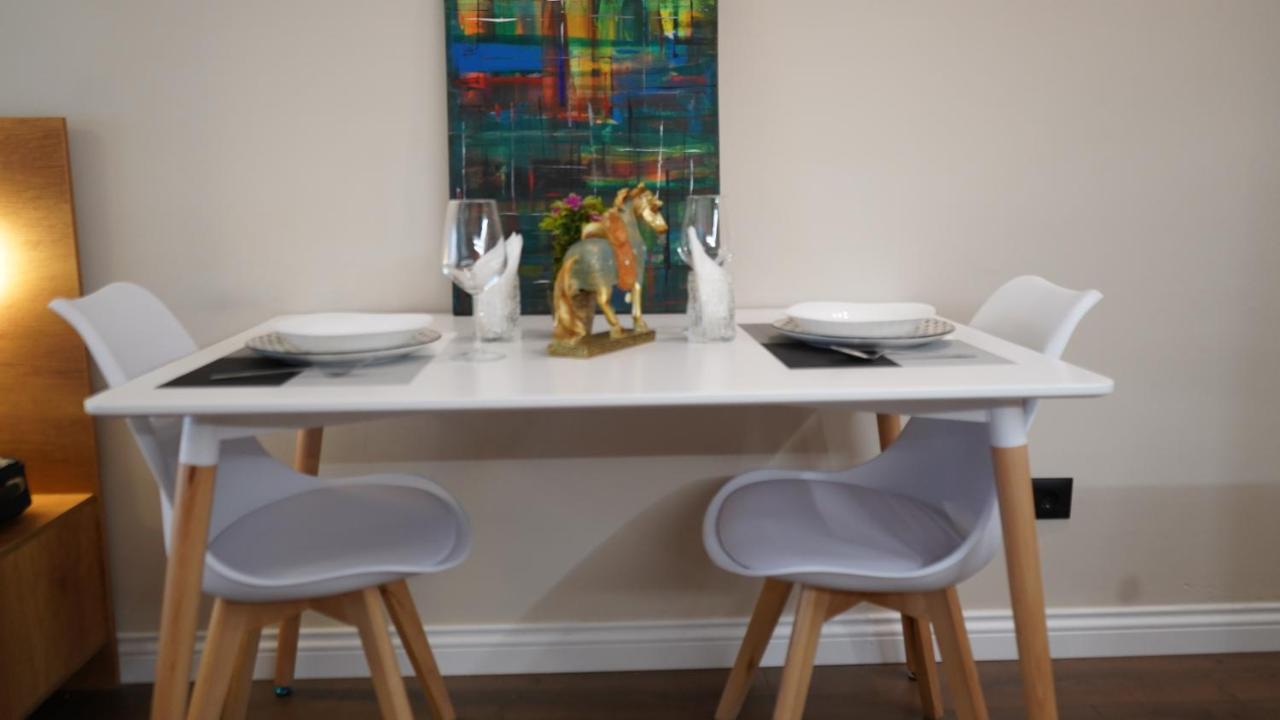 Daily Rent Studio Apartments Тирана Екстериор снимка
