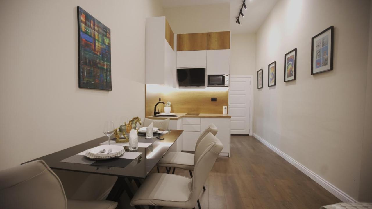 Daily Rent Studio Apartments Тирана Екстериор снимка