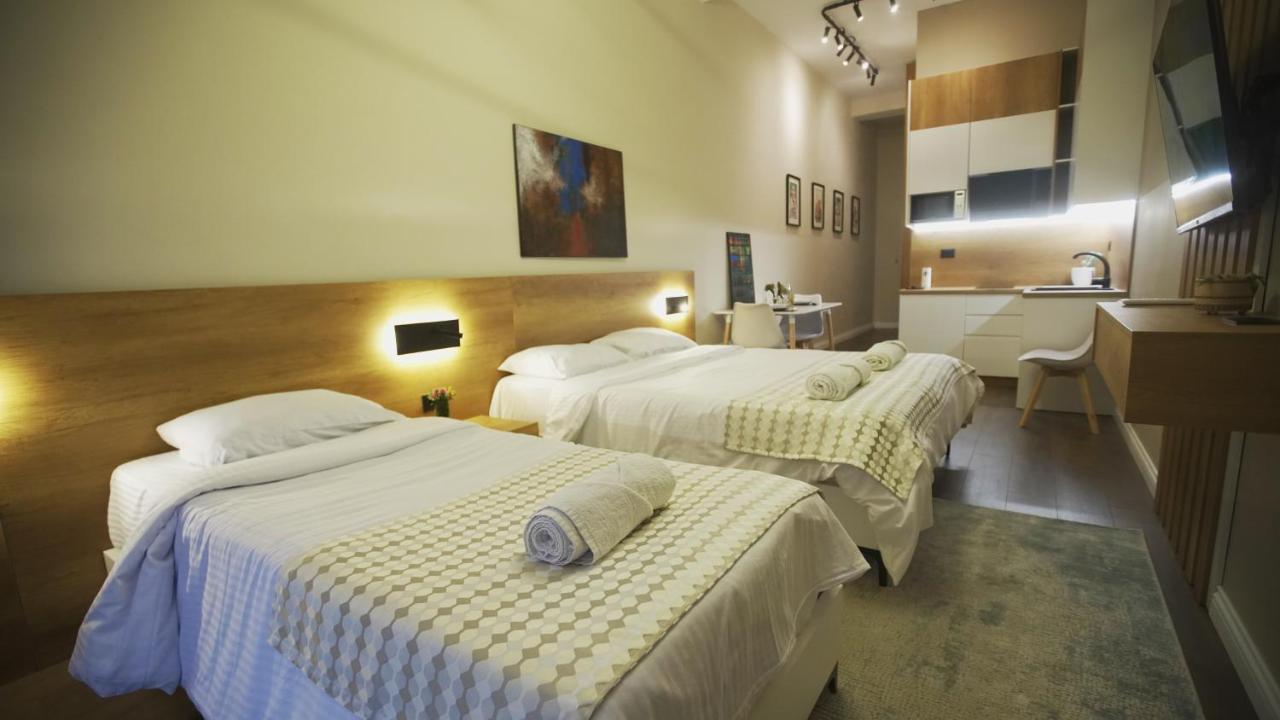 Daily Rent Studio Apartments Тирана Екстериор снимка